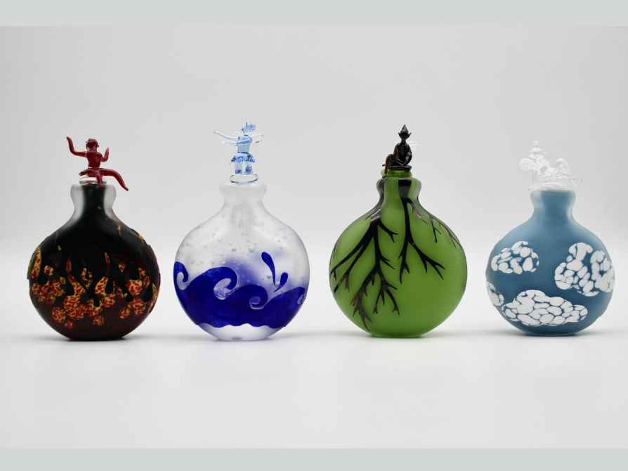 Schnupftabakdosen Vier Glasobjekte